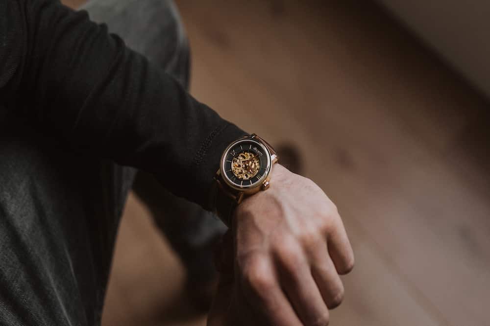 Gold vs Silver Watches - Which Is More Stylish? Amavi Watches Gold vs Silver Watches - Which Is More Stylish? Amavi Watches
